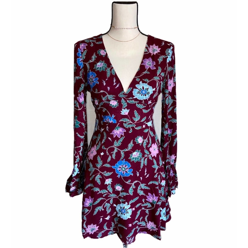 Burgundy floral mini dress medium